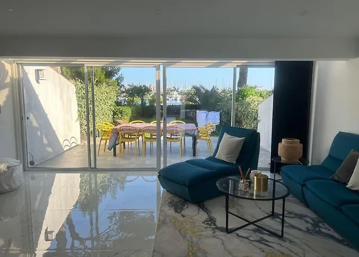 Villa Marina Victoria *